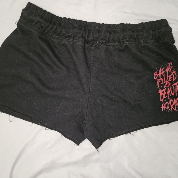 Beautiful Disaster Beauty & Rage Shorts - Picture 6 of 6